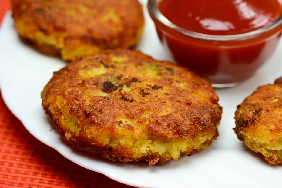 Aloo Tikki Chaat