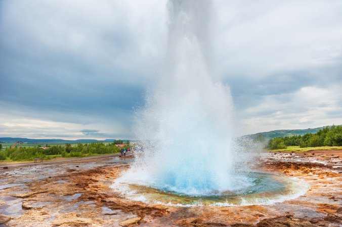 Erupción del Strokkur Geysir, Islandia