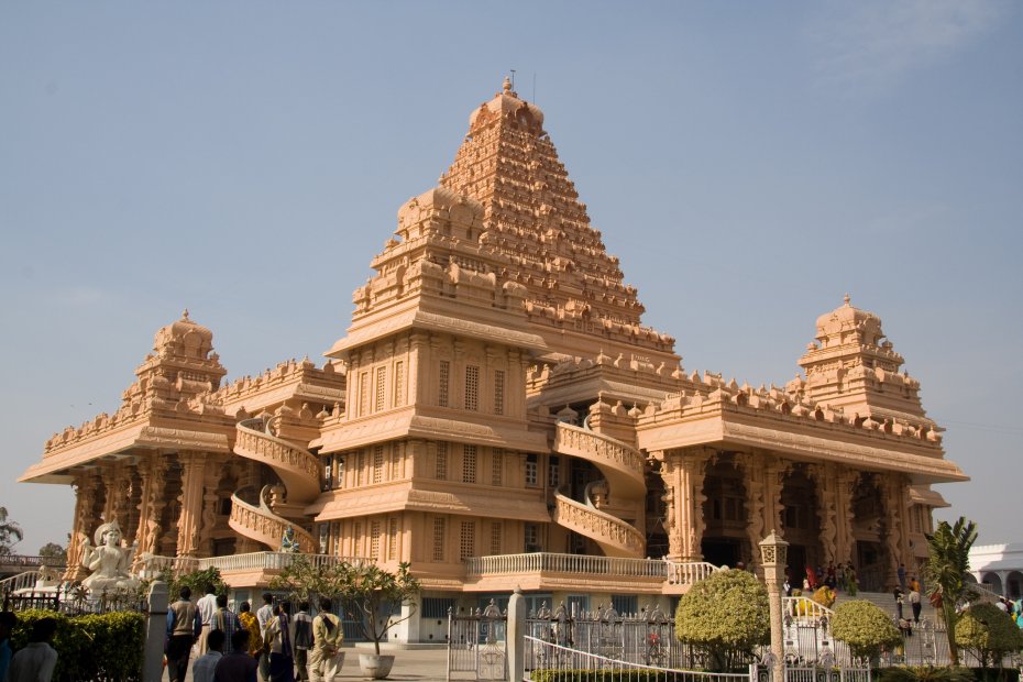 Chhatarpur Temple