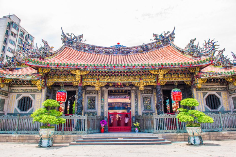 Longshan Temple