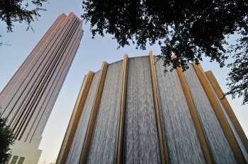 Gerald D. Hines Waterwall Park