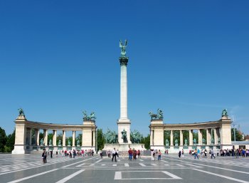 Heroes Square