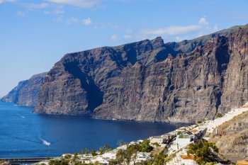 Los Gigantes