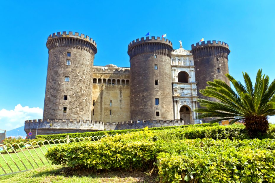 N poles Maschio Angioino Castel Nuovo N poles Maschio Angioino Castel Nuovo